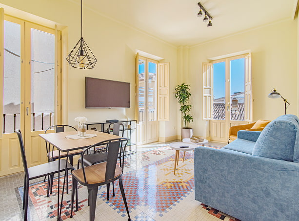 Mosaiko Homes Catedral Granada |  Superior King Vista general del apartamento Superior King de Mosaiko Homes Catedral Granada