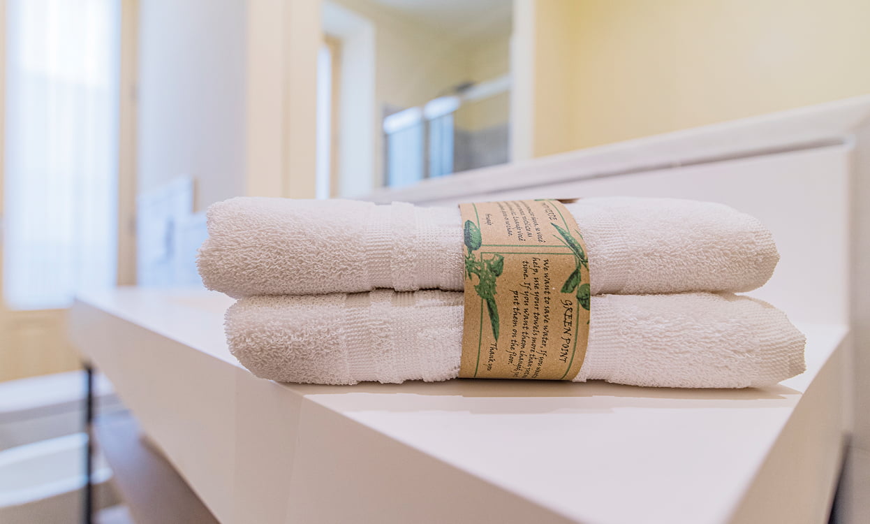 Galería 20 Zona de comedor con bonitos ventanales