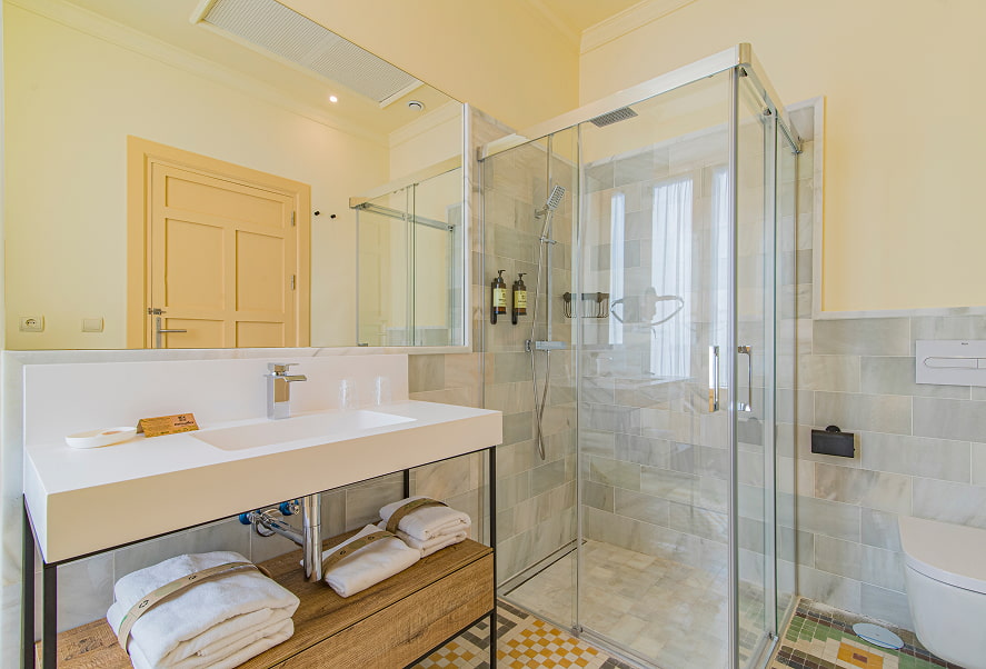 Apartamento Standard 10 Baño completo con ducha