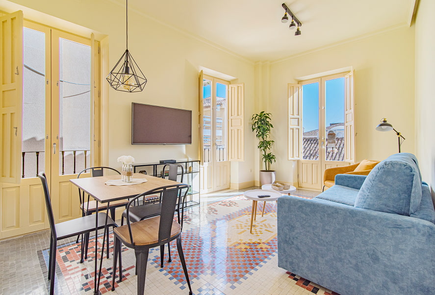 Apartamento Superior King 1 Vista general del apartamento Superior King de Mosaiko Homes Catedral Granada